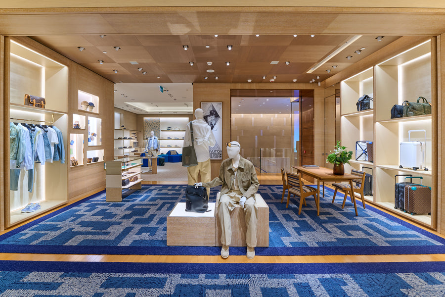 Louis Vuitton Ion, Singapore
